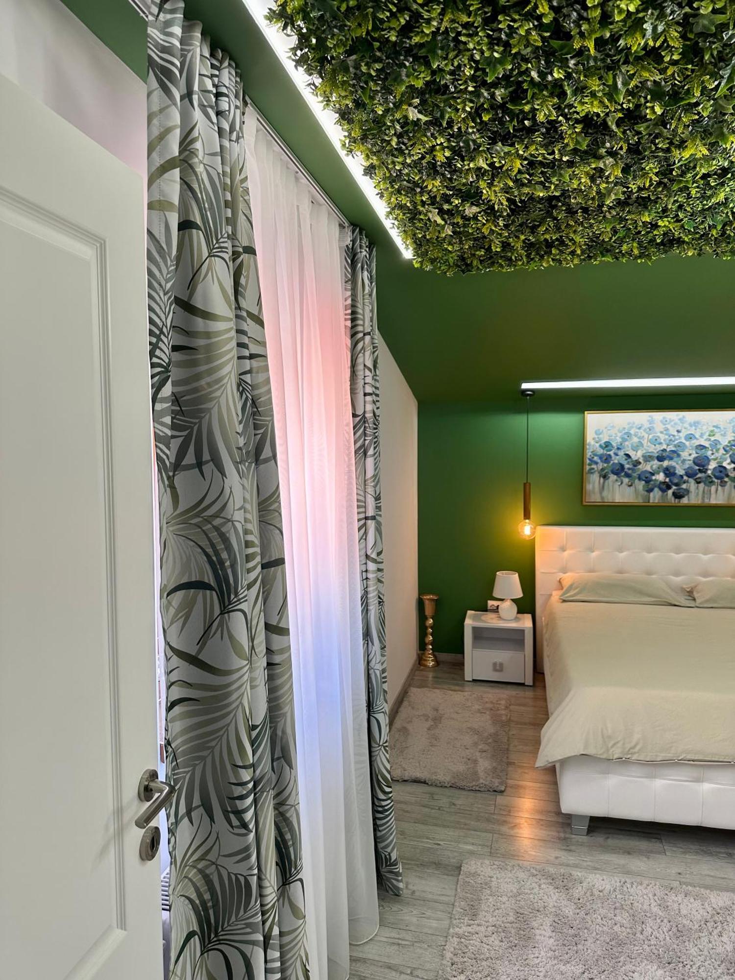 Deyinn Guest House Centrum Turda Exterior photo